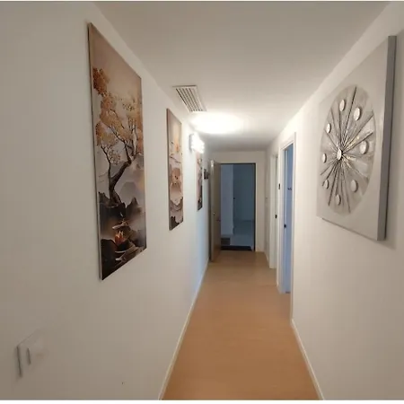 Homestay Familiar Lovely Sevilla Con Bano Compartido Camas